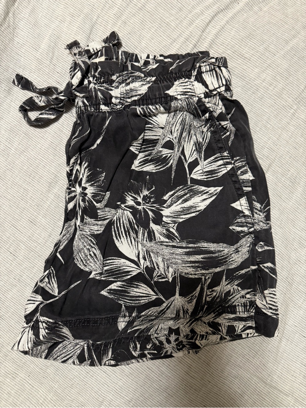 🌴 Tropical Printed Tie Waist Shorts